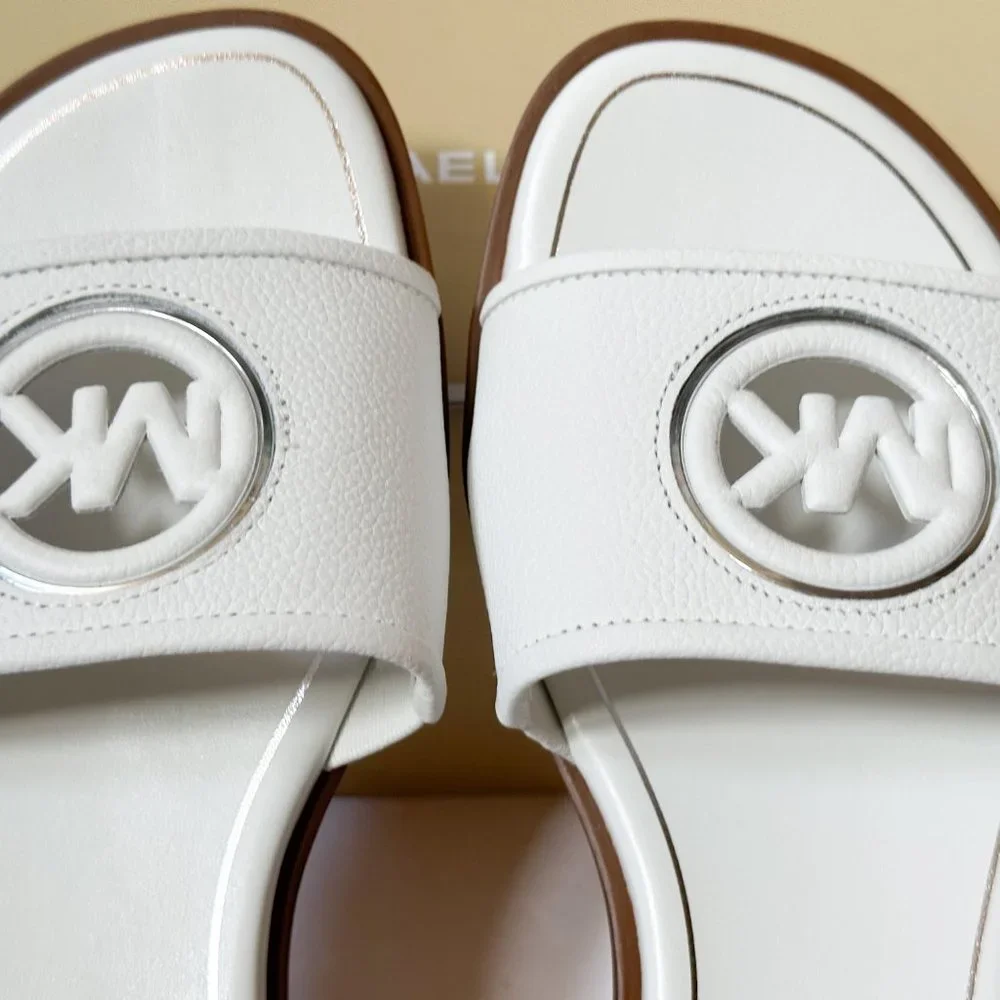 Deanna Cutout Tumbled Leather Slide Sandal Size 8 M